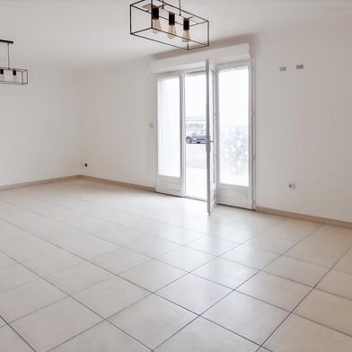 Maison 4 pièces 300000 €