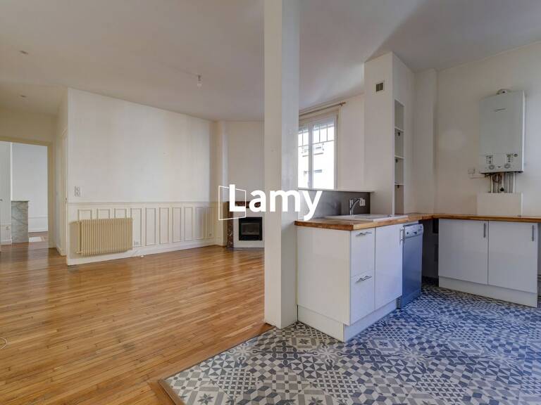  Appartement + annexes — photo 1