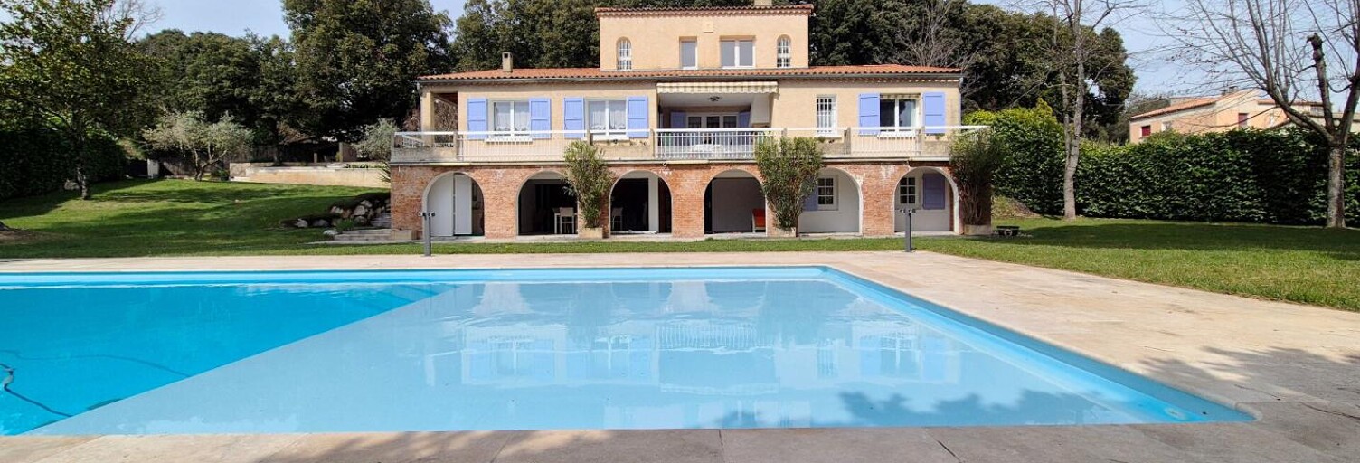 Maison 8 Pièces 247 m² à vendre à Peyruis (04310)