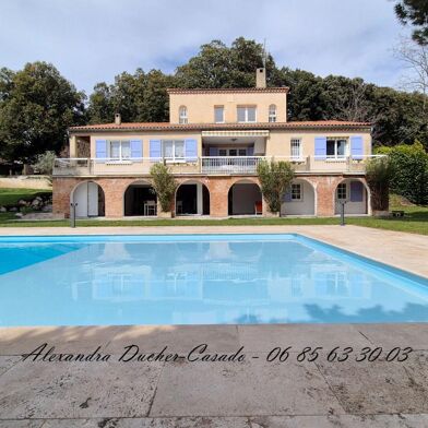 Maison 8 pièces 556500 €