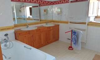 Maison 18 Pièces 710 m² à vendre à La Bussière (86310)