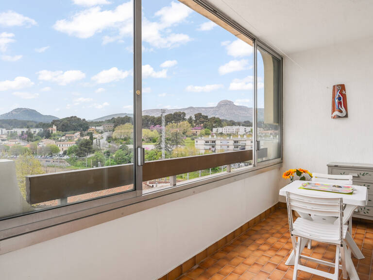 SPACIEUX APPARTEMENT T3 + GARAGE AUBAGNE HYPER CENTRE — photo 1