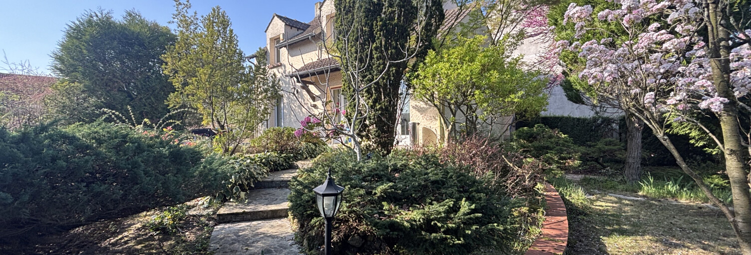 Maison 6 Pièces 130 m² à vendre à Sainte-Geneviève-des-Bois (91700)