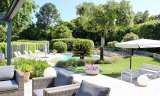 Maison 8 Pièces 227 m² à vendre à Valbonne (06560)