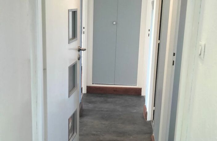 EXCLUSIVITE 184m2 VILLEDIEU du CLAIN — photo 4