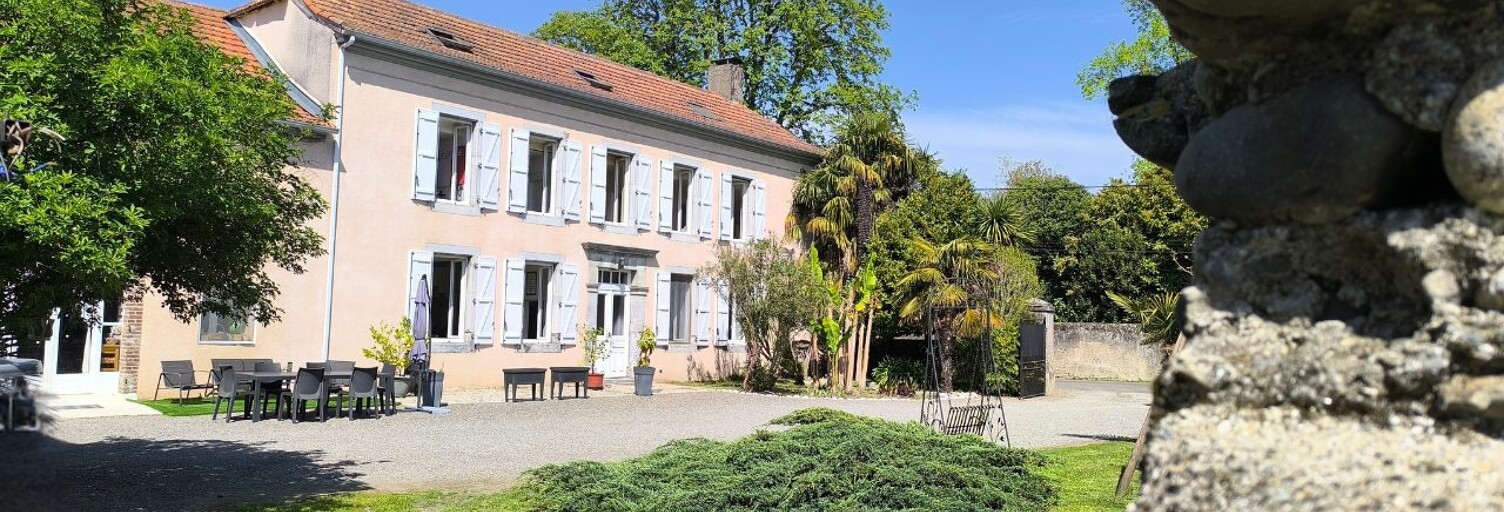 Maison 10 Pièces 240 m² à vendre à Bazillac (65140)