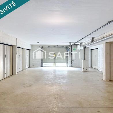 Garage  19000 €