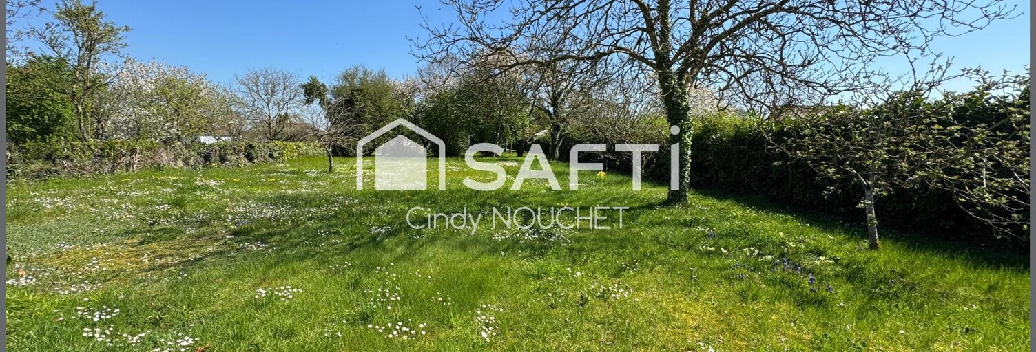 Terrain  1078 m² à vendre à Parcé-sur-Sarthe (72300)