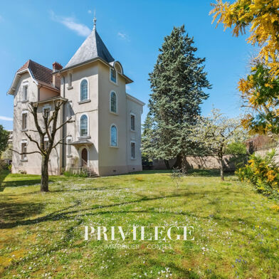 Maison 8 pièces 1150000 €