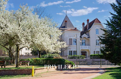 Vernay - Maison de ville 250m2 avec jardin proche de toutes — photo du bien