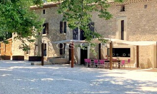 Maison 11 Pièces 410 m² à vendre à Pernes-les-Fontaines (84210)