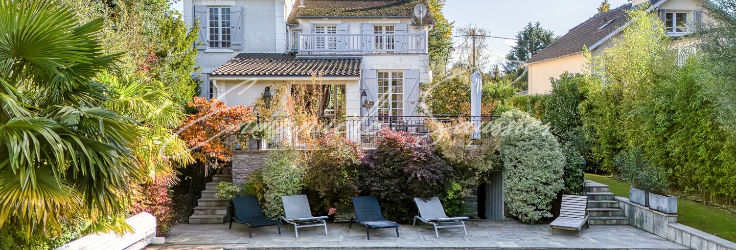 Maison 9 Pièces 227 m² à vendre à La Celle-Saint-Cloud (78170)