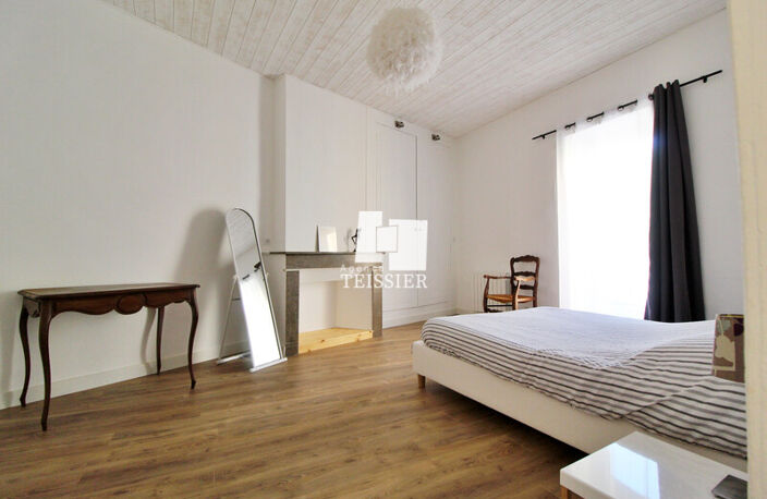 T2 — photo 4
