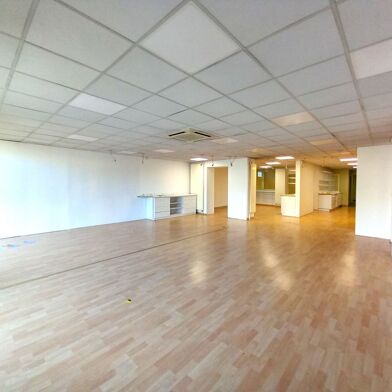 Commerce  399000 €