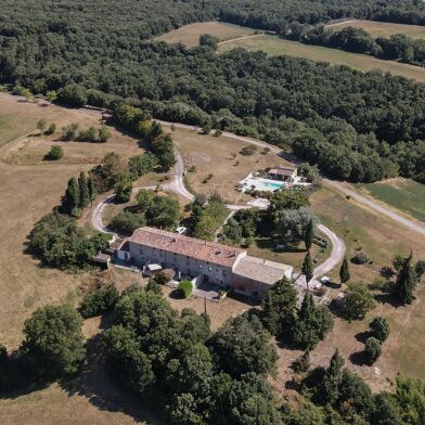 Maison 30 pièces 1095000 €