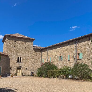 Maison 25 pièces 990000 €