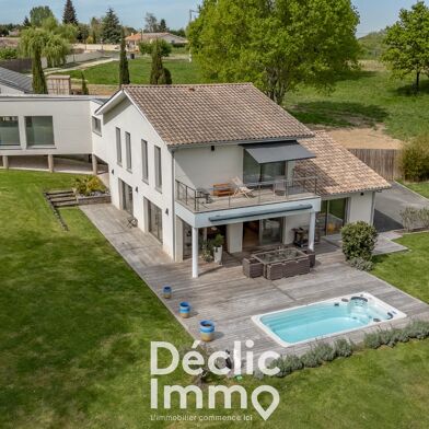 Maison 5 pièces 749000 €