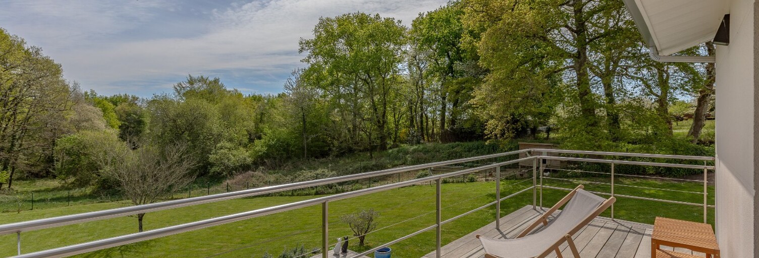 Maison 5 Pièces 210 m² à vendre à Fargues-Saint-Hilaire (33370)