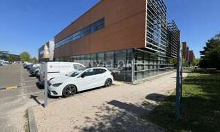 Commerce  547 m² à louer à Saint-Priest (69800)