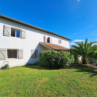 Immeuble  212000 €