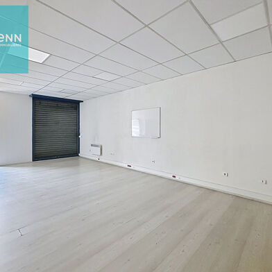 Commerce 2 pièces 720 €