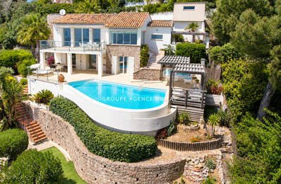 À VENDRE VILLA DE CHARME 5 PIÈCES 150M² 3 CHAMBRES PISCINE 3 GARAGES BOULODROME — photo du bien
