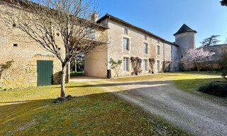 Maison 7 Pièces 283 m² à vendre à Vouillé (86190)