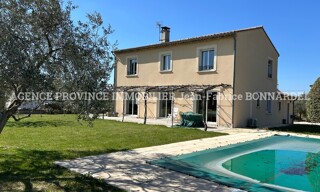 Maison 7 Pièces 225 m² à vendre à Valréas (84600)