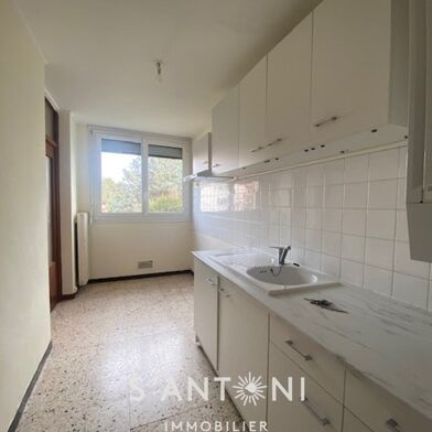 Appartement 4 pièces 106500 €