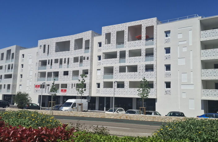 Local commercial à louer à Saint-Gély-du-Fesc   79 m2 - Rési — photo 2