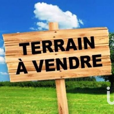 Terrain  330000 €