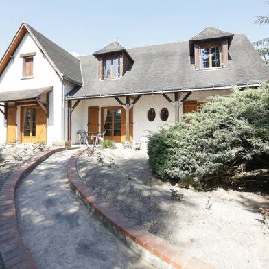 Maison 9 pièces 369600 €