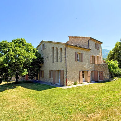 Maison 8 pièces 749000 €