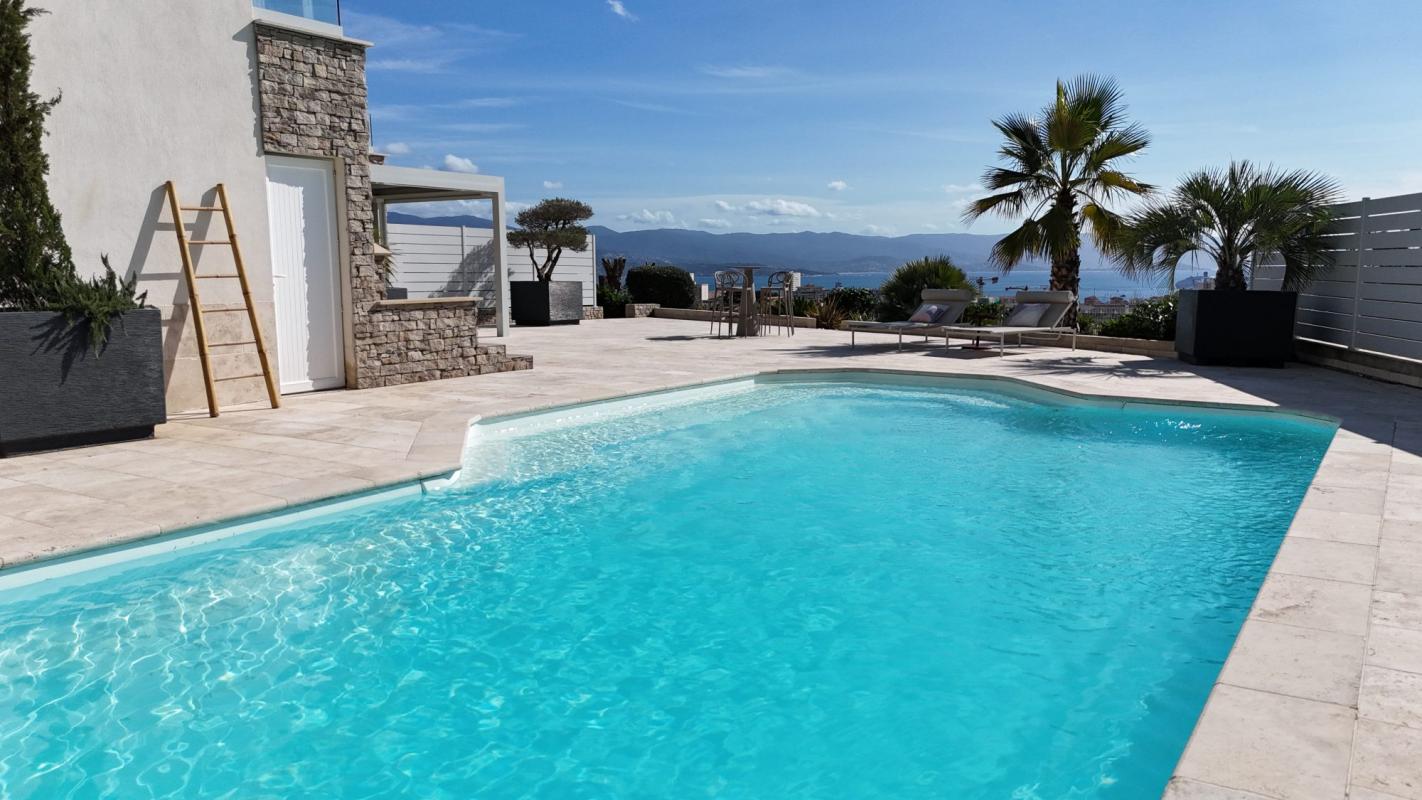 Villa / Maison 5 pièces  à vendre Ajaccio 20000