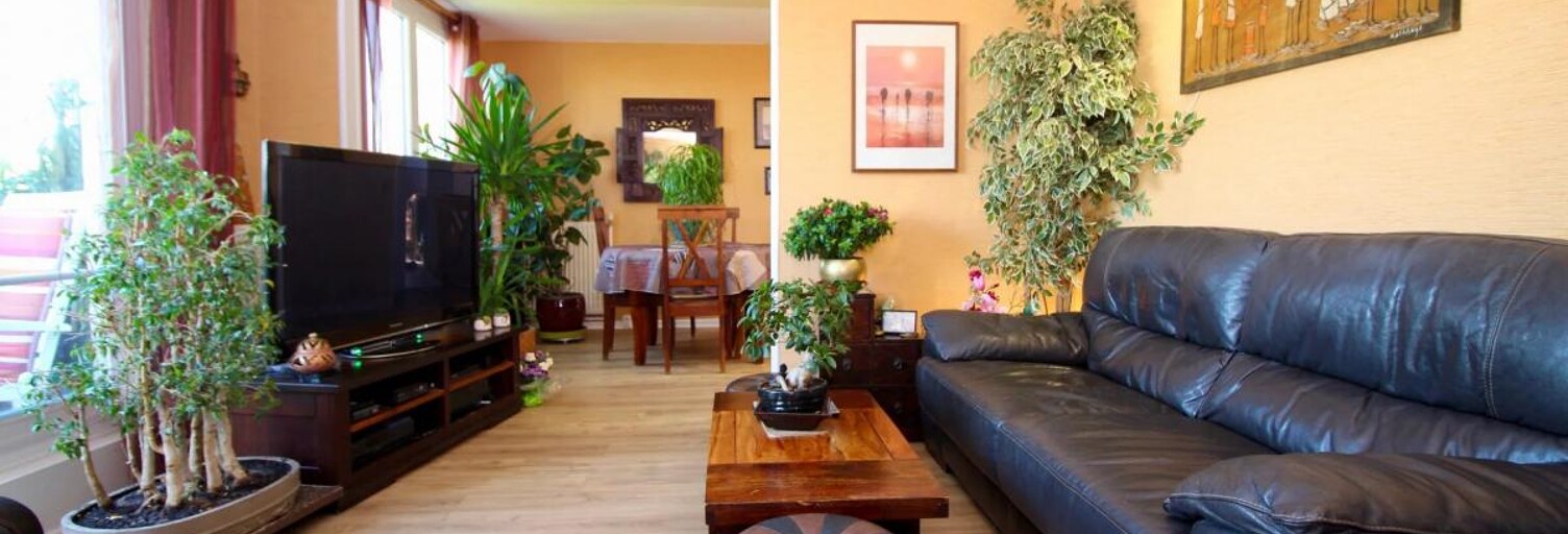 Appartement 6 Pièces 97 m² à vendre à Neauphle-le-Château (78640)