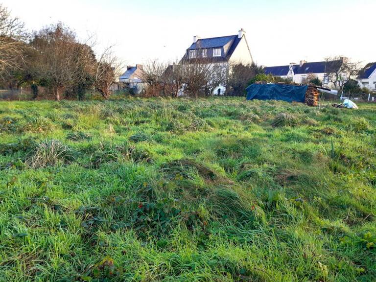 Terrain constructible d'env. 1000 m2, commodités à pied — photo 1
