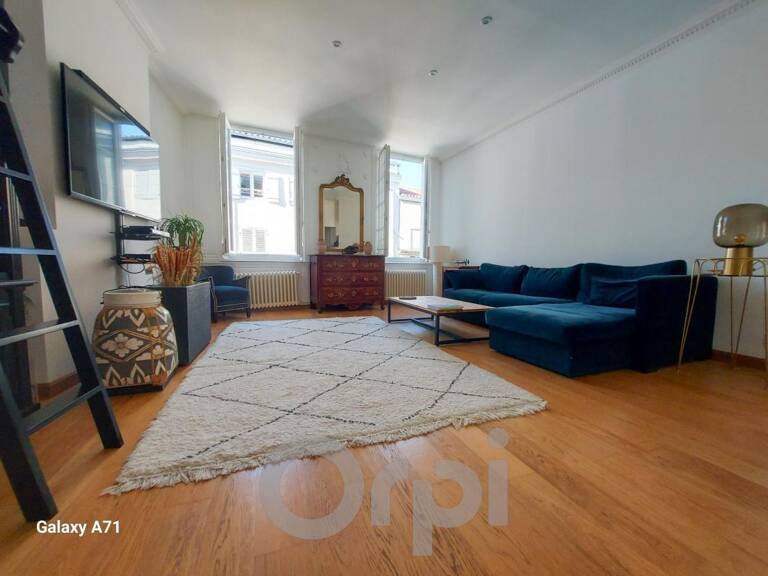 Appartement rénové à vendre – Hyper centre historique La Rochelle – 100 m², 2 chambres, proche Vieux Port — photo 1