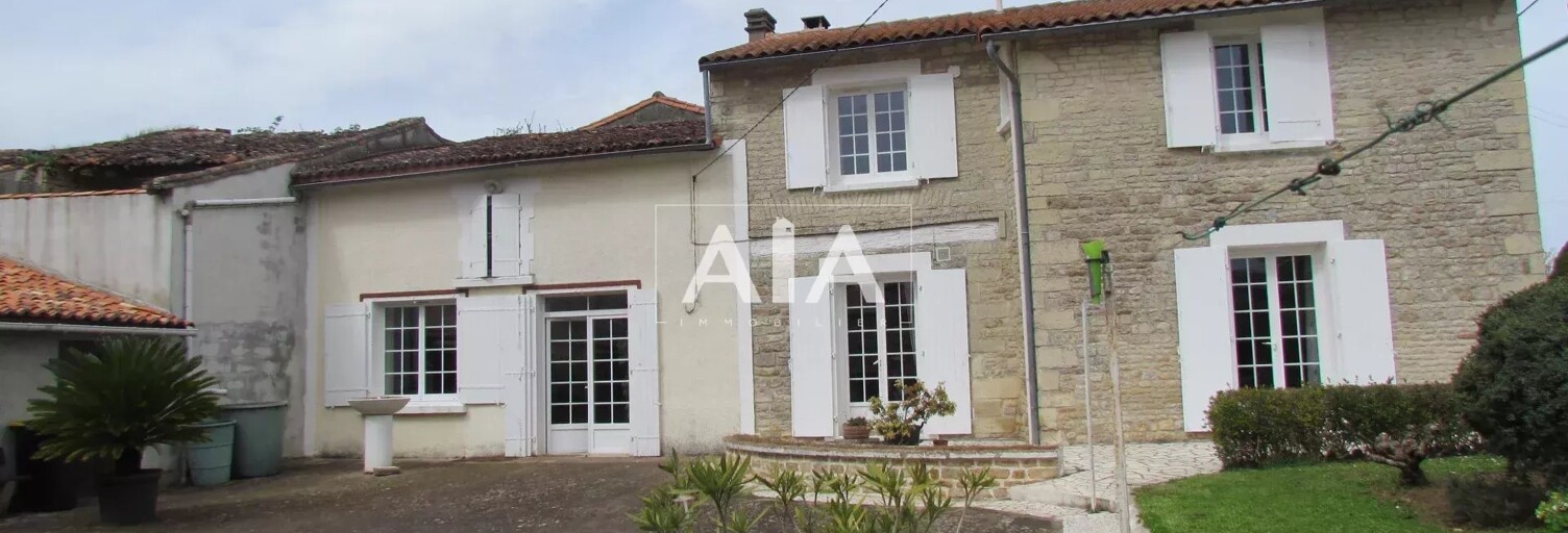 Maison 5 Pièces 113 m² à vendre à Charmé (16140)