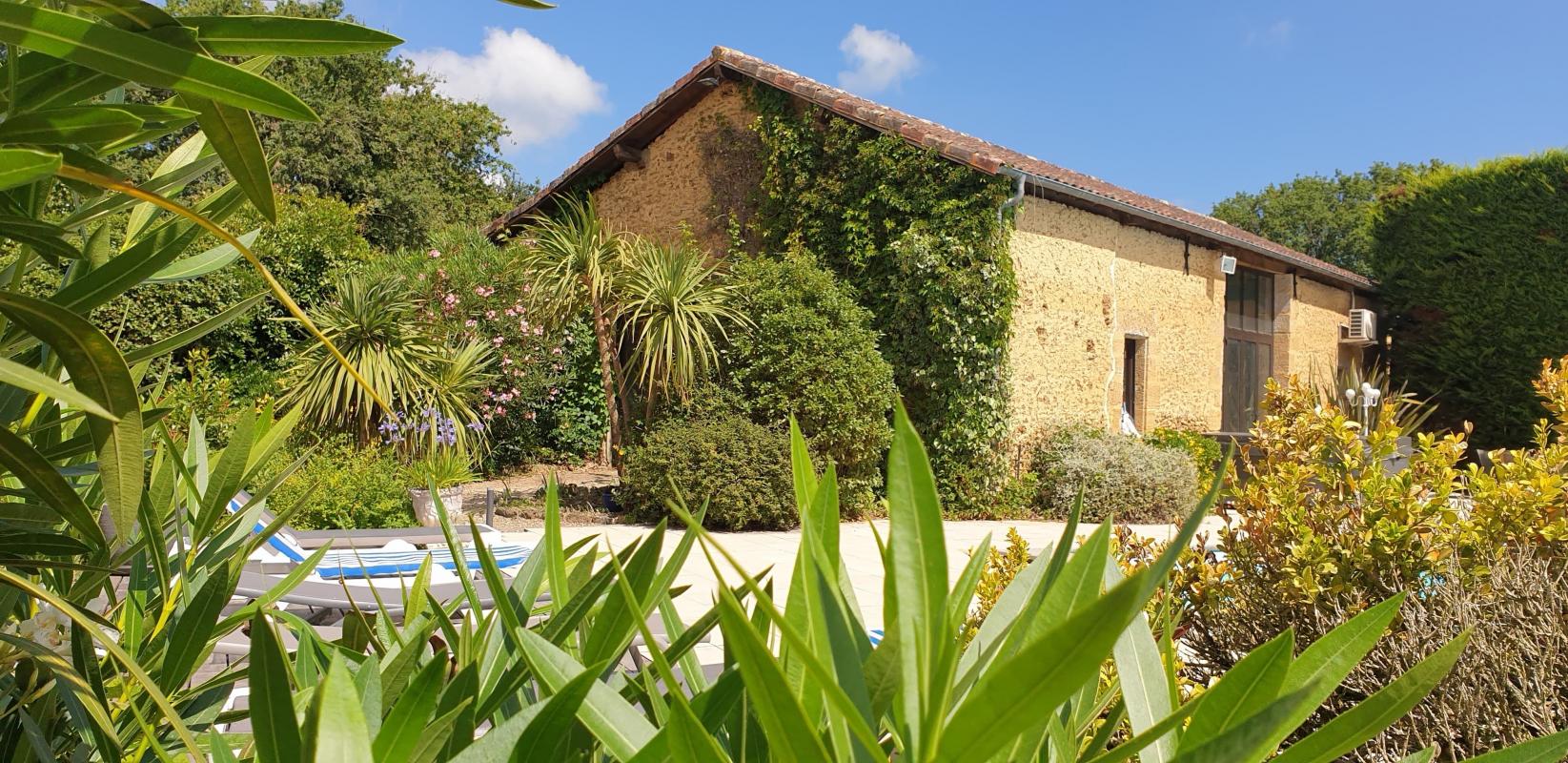 Villa / Maison  T7 à vendre Saint-Gein 40190