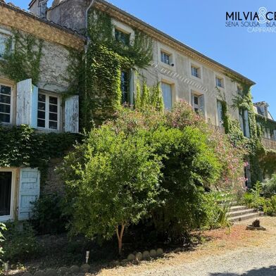 Maison 32 pièces 850000 €