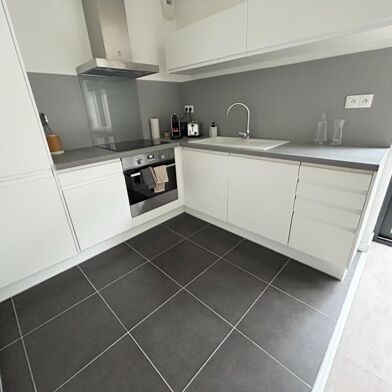 Appartement 2 pièces 243800 €