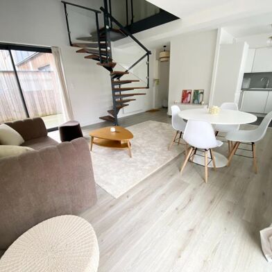 Appartement 2 pièces 275600 €