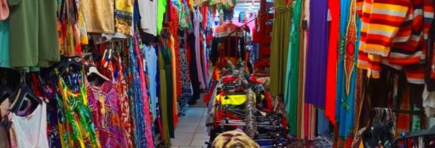 property.type.service   m² à vendre à Fort-de-France (97200)