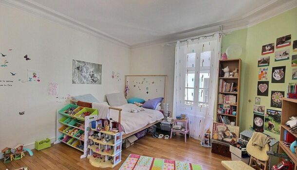 Villa / Maison 8 pièces  à vendre Lescar 64230