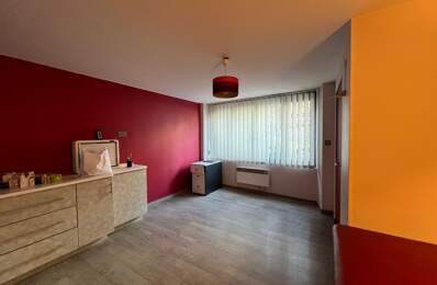 À VENDRE – RUMILLY CENTRE (74150) - LOCAL AVEC POTENTIEL DE TRANSFORMATION EN LOGEMENT — photo du bien