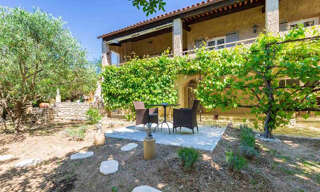 Maison 7 Pièces 165 m² à vendre à Gargas (84400)