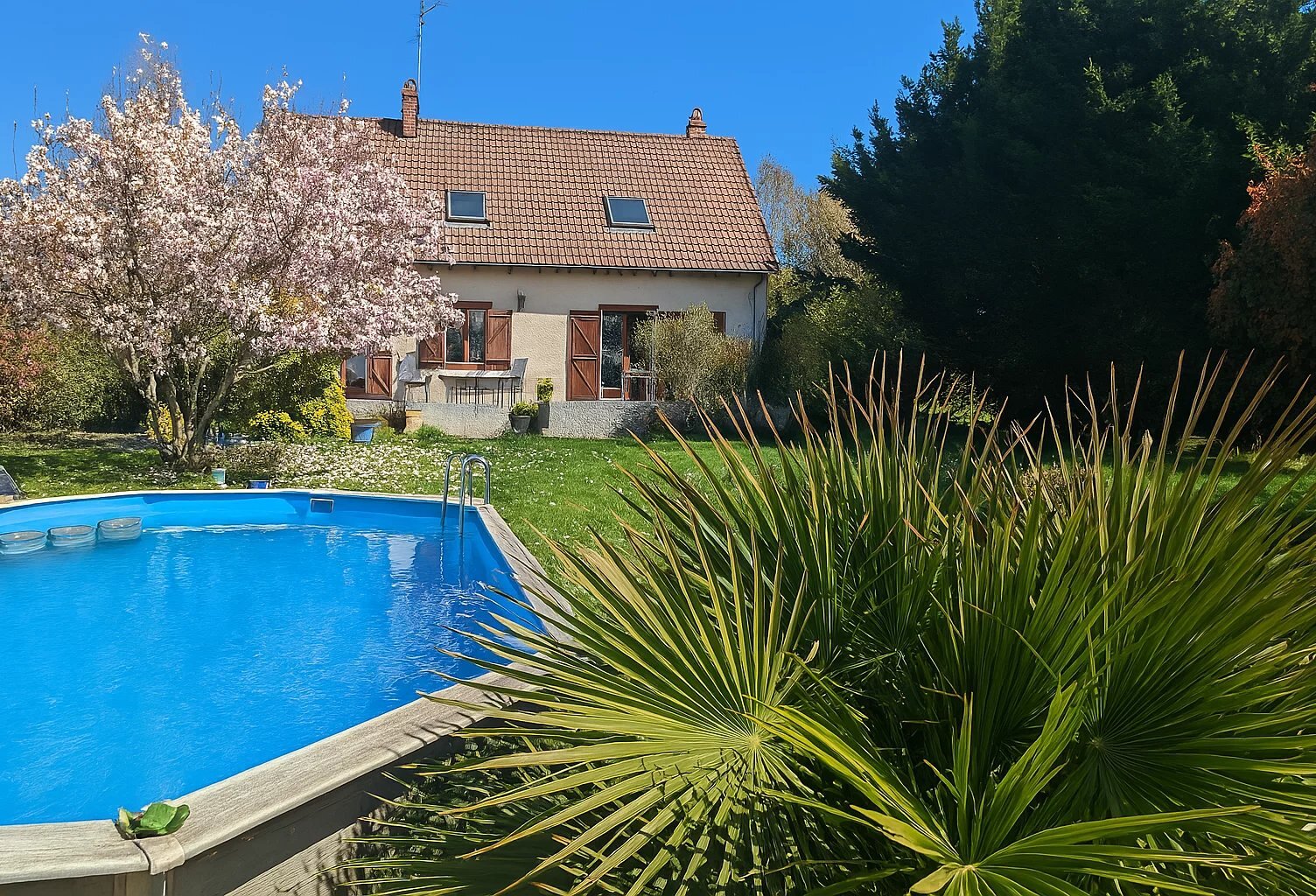 Maison lumineuse avec piscine et sous-sol complet – Henrichemont — photo 1
