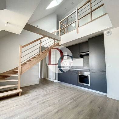 Appartement 4 pièces 415896 €