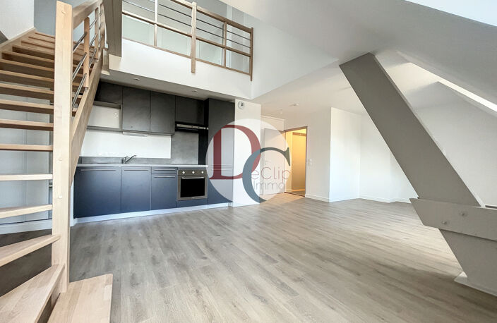 Appartement en duplex réhabilité - 3/4 pièces — photo 2