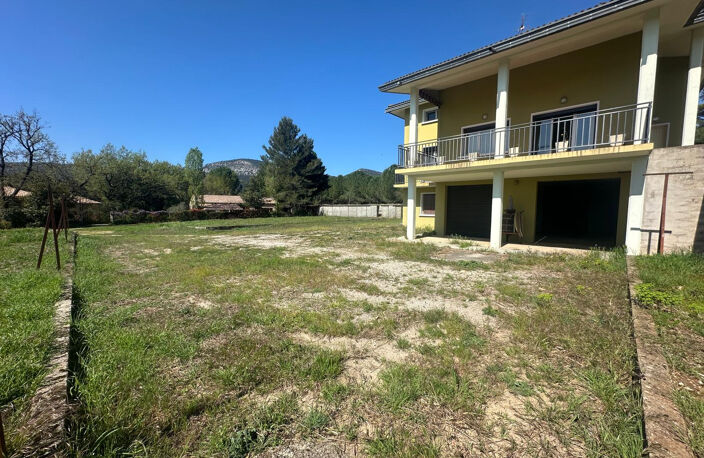 MAISON 154 M2 SUR UNE PARCELLE DE 3800 M2 — photo 2
